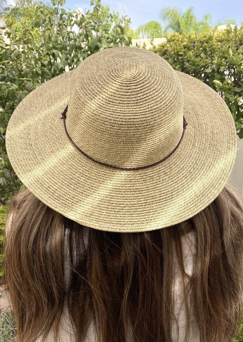 Women's Gardening Hat Chinstrap UPF 50+ Large Head Hiking Hat – Sungrubbies
